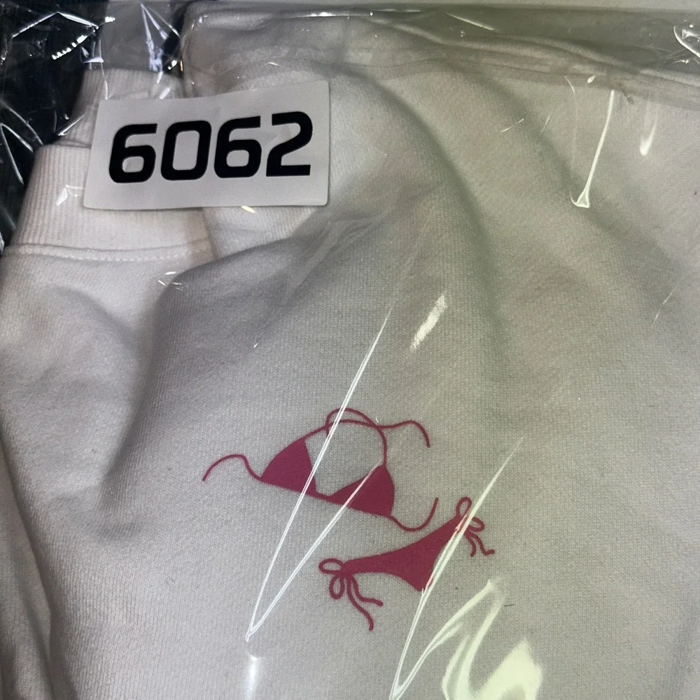 Wild Fable White Cropped Sweatshirt XL I'd Rather Be At The Beach Bikini Graphic - Picture 8 of 8